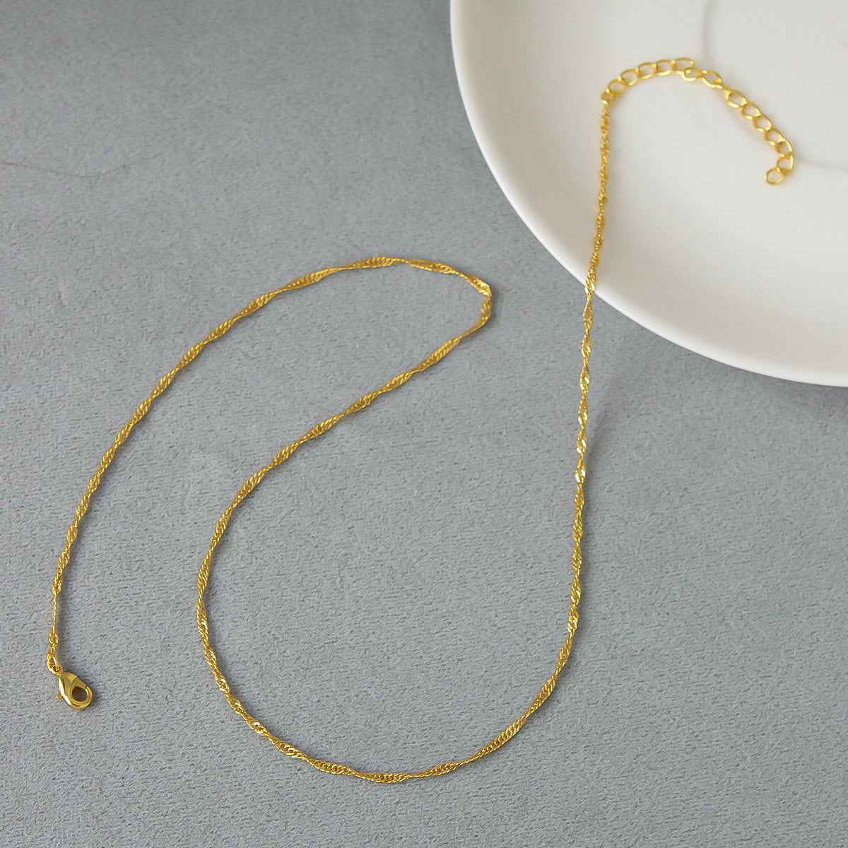 Gold Teardrop Pendant Necklace - Crystalory