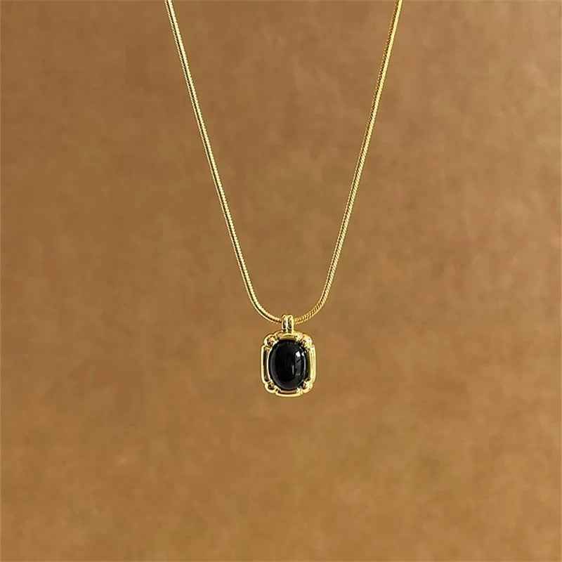 Black Onyx Pendant Necklace - Crystalory