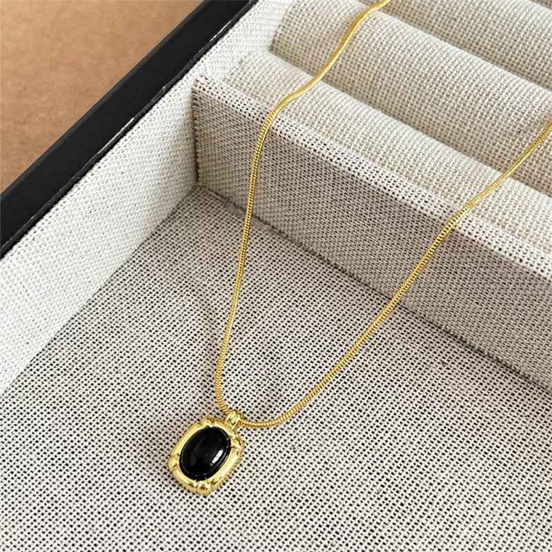 Black Onyx Pendant Necklace - Crystalory