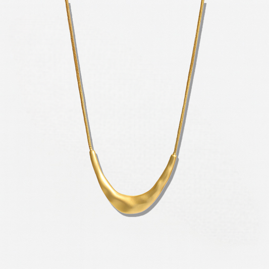 U-Shaped Smiley Pendant Necklace - Crystalory
