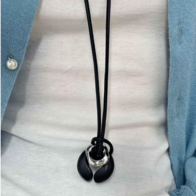 Wood Circle Pendant Necklace - Crystalory