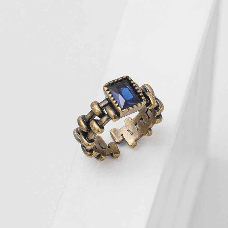 Vintage Blue Gothic Chain Ring - Crystalory