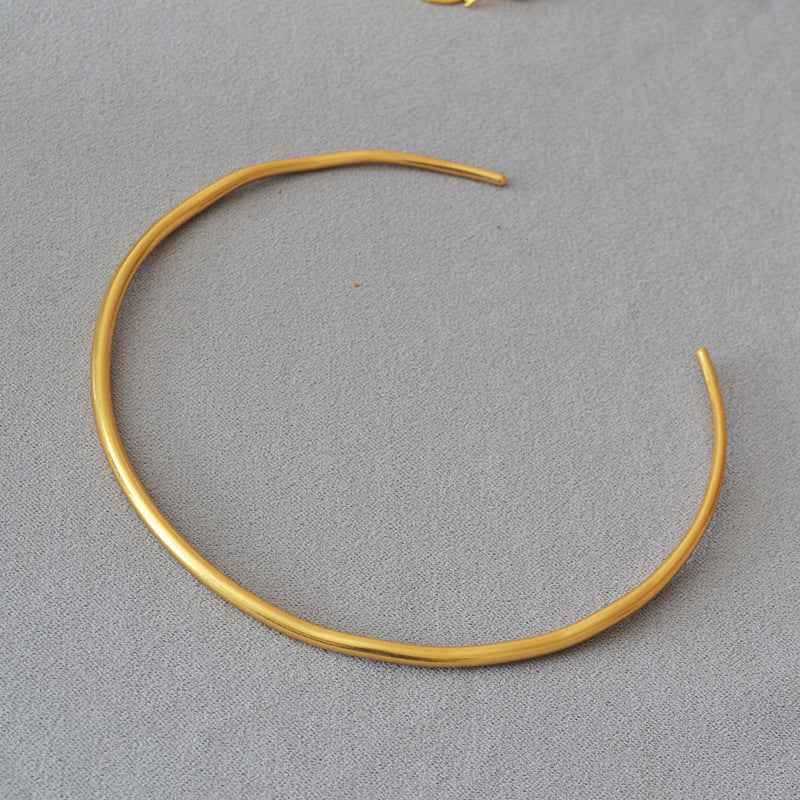 Minimalist Irregular Line Choker - Crystalory