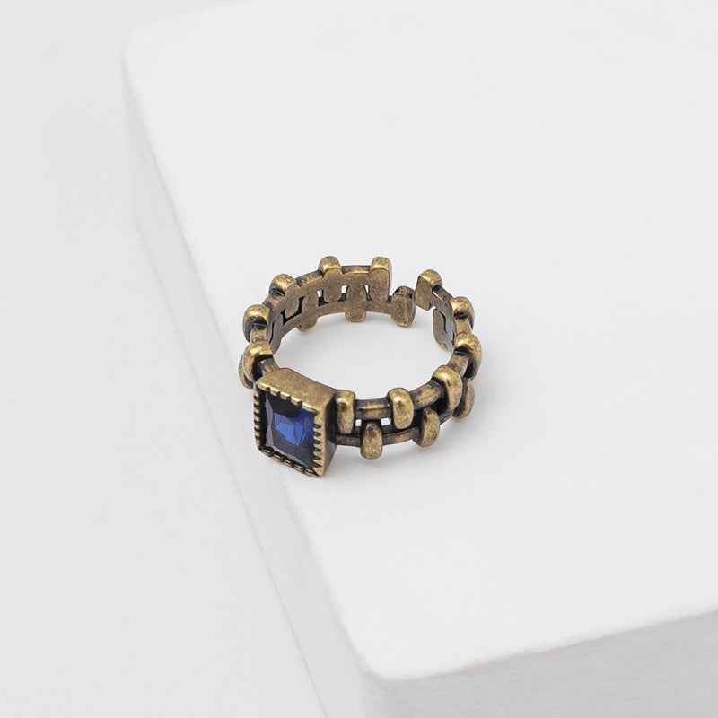 Vintage Blue Gothic Chain Ring - Crystalory