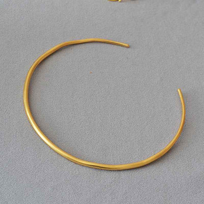 Minimalist Irregular Line Choker - Crystalory