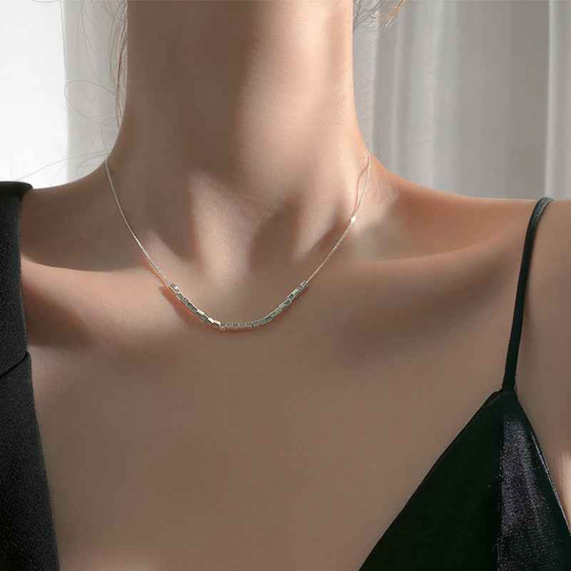 Minimalist Silver Cube Choker Necklace - Crystalory